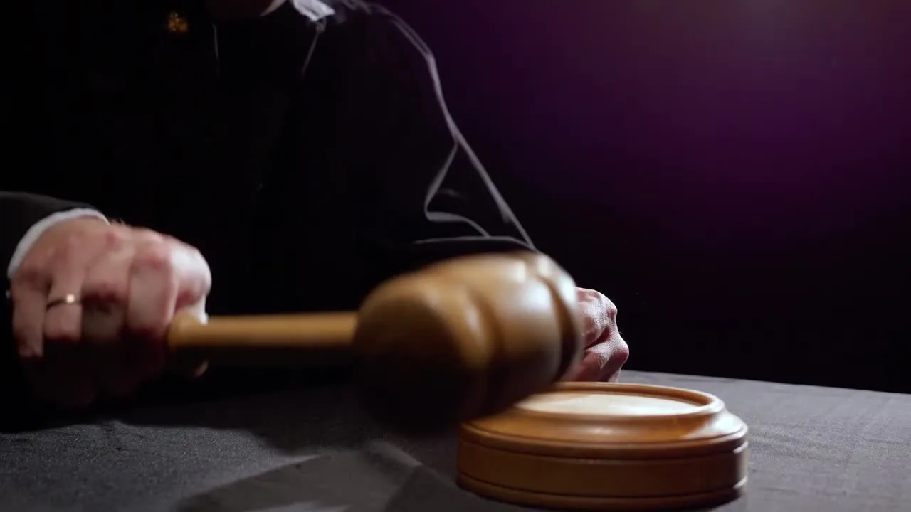 Company directors accused of cheating after bounced cheques. Was it criminal?